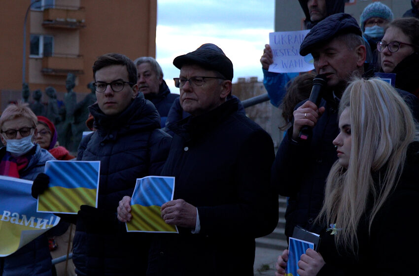  Protestują przeciwko wojnie w Ukrainie