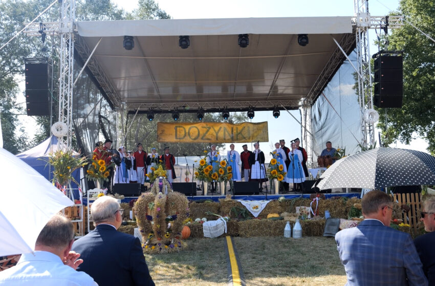  Rolnicy z całego powiatu świętowali w Wilczynie