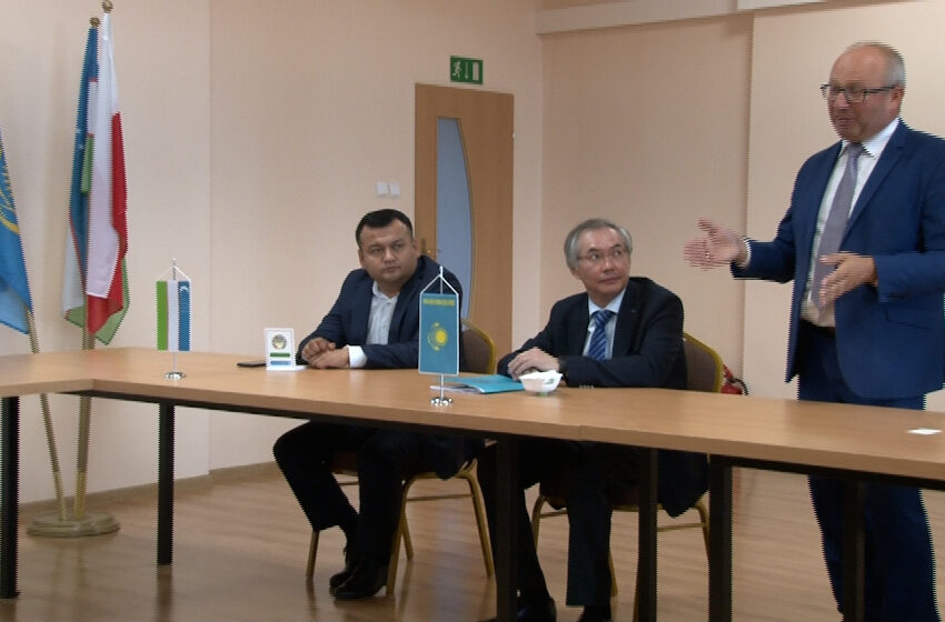  Dyplomaci Kazachstanu i Uzbekistanu odwiedzili gminę Rzgów