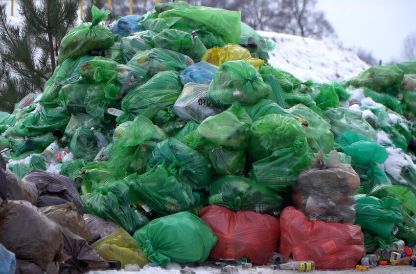  Gminna spółka przegrała przetarg – śmieciami w Kramsku zajmie się Bakun