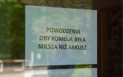 Kasztany zakwitły, matury ruszyły. Pierwszy egzamin już za nimi
