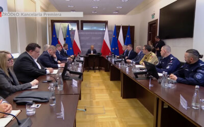 Premier na odprawie RCB po serii fałszywych alarmów. Rząd zapowiada twardą reakcję