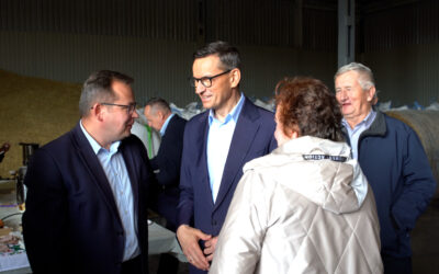 „Od rolnika do koszyka”. Morawiecki z propozycjami dla polskiej wsi